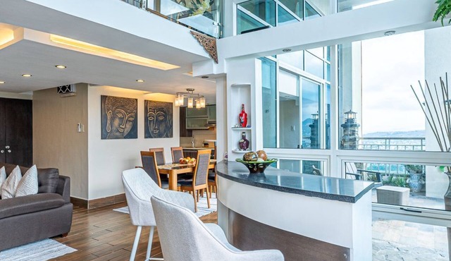 The Cebu Skyline Penthouse Romantic Getaway with Pool, King size Bed, 2 BR