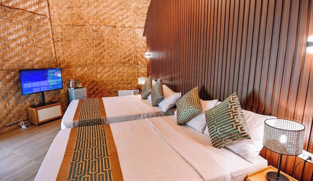 The Dome Hotel - Caylabne in Ternate