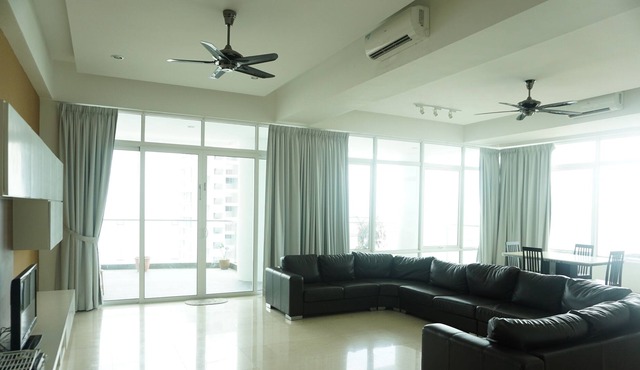The Holiday Residence in George Town