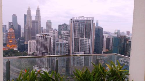 The Legacy by Colony Infinitum KLCC