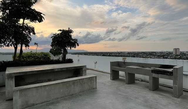 The Podium 3bdr 2bth 6-8 Pax Apartment Homestay Near City in Kuching