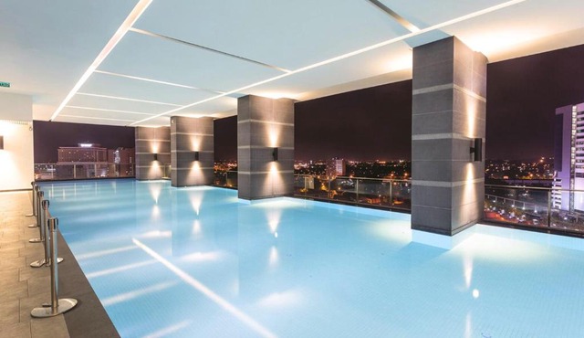 The Shore l Exclusive Private Garden l Luxury Suite l 4-9 pax l Melaka River View l Direct Mall l Jonker Street by Jay Stay Management