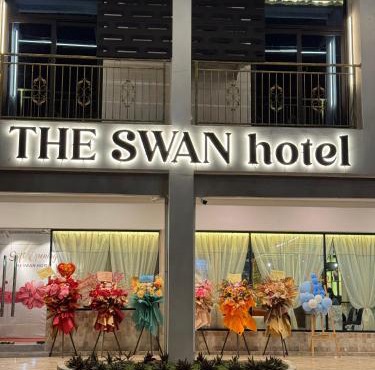 THE SWAN hotel