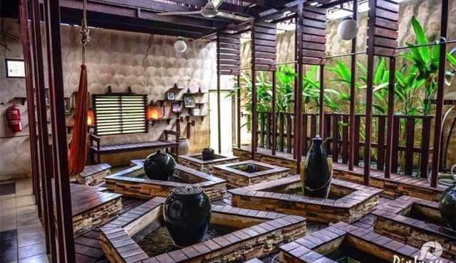 TnT Novelty House in Teluk Intan