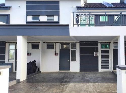 Townhouse, Kita Bayu, Cybersouth in Kampung Dengkil