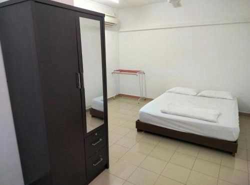 Travellers Space 2