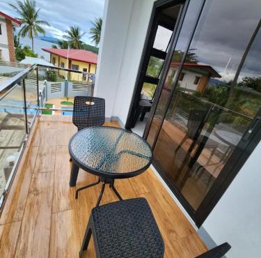 Triple J Villa Puerto Galera