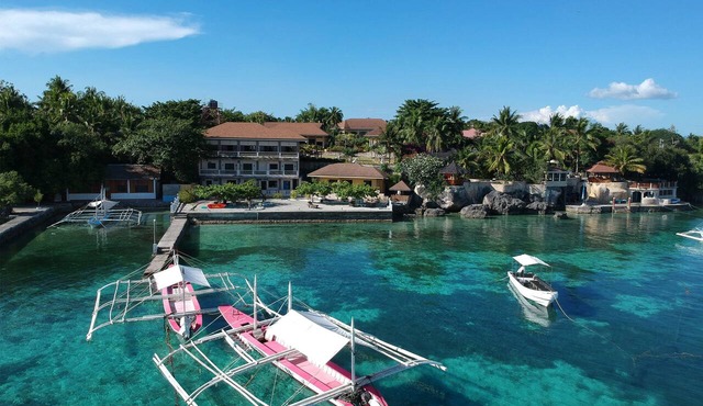 Turtle Bay Dive Resort in Moalboal