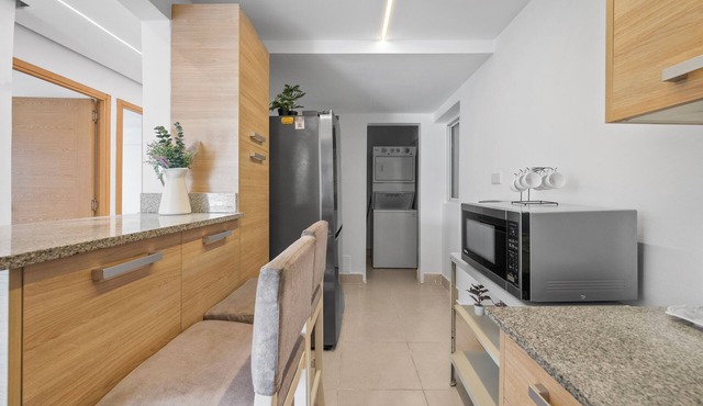 Ven a disfrutar de la zona urbana más antigua del nuevo mundo LA ZONA COLONIAL in Santo Domingo Este