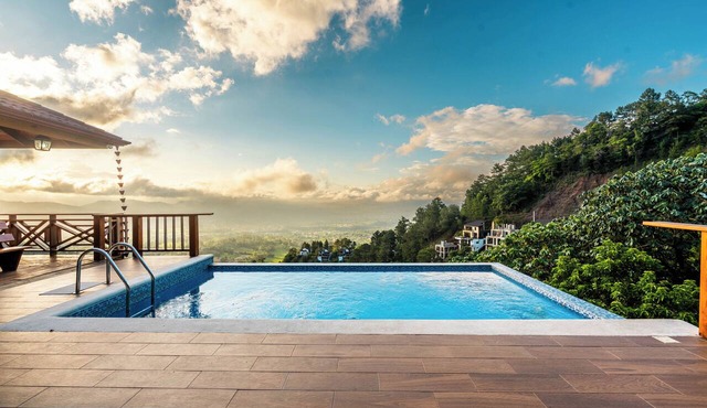 Villa Eliana · Mountaintop Views · Infinity Pool in Jarabacoa