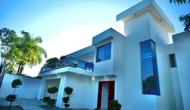 Villa Pravda Guerra 4BR 6BDS 12PAX in Santo Domingo Oeste