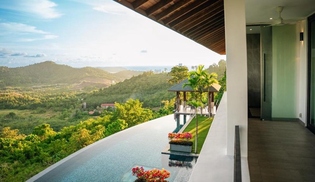 Villa Vista - Luxury 30m Infinity Pool & Sea Views by WOW Holiday Homes