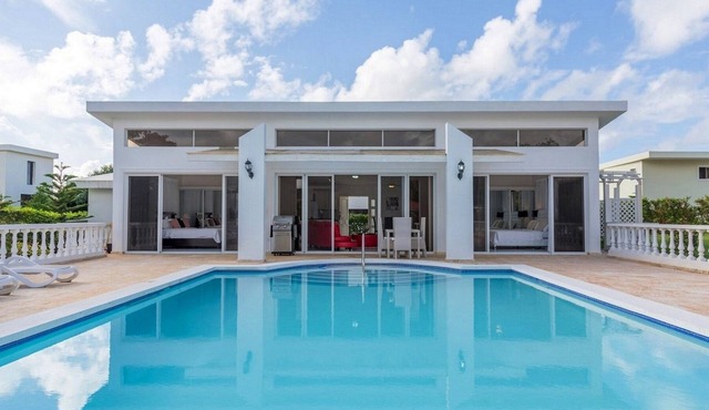 Villa with 2 bedrooms and 2 bathrooms available for long-term rentals in Sosúa
