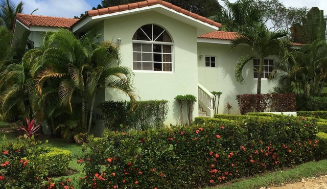 VillaTracey! Sosua 3 BR Villa, Private Pool, WiFi, Near town, beach & clubs #156 in sosua