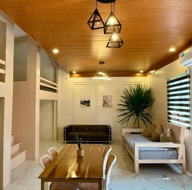 Violegre Homestay - KABLON