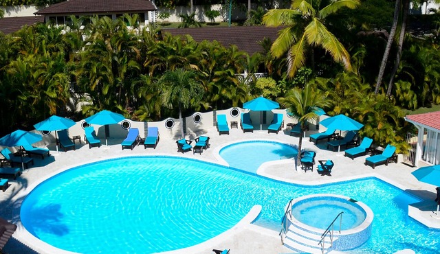 VIP Tropical Jr. Suite @ Lifestyle Holidays, Mandatory All-Inclusive Fee Extra in Puerto Plata