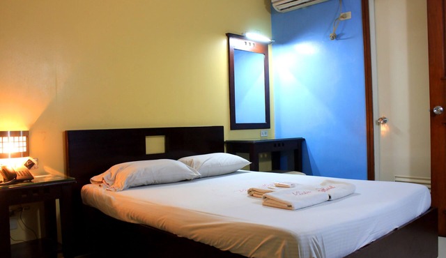 Vista Hotel Recto in Manila