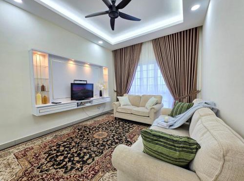 Warm Nexus Kajang 5 mins walk to MRT Link 2R2B
