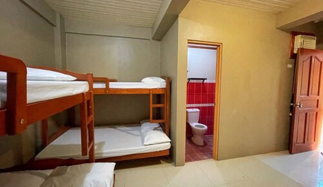 Weekdays Hot Spring Resort by Cocotel in Calamba
