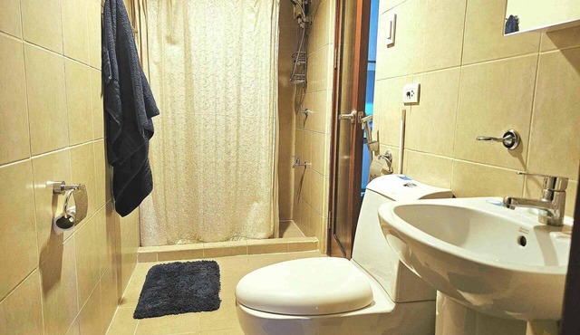 Western Comfort Greenbelt Makati, Sunny 1 Bedroom Apartment with AC in Makati City