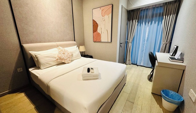 Westin Luxury Suites At Eaton Residence