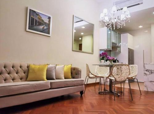 WHITE HOUSE STRAITS QUAY MARINA LUXURY STAY GURNEY in Tanjong Tokong