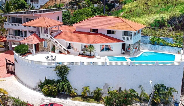 Wonderful ocean family vacation home. in Cofresi
