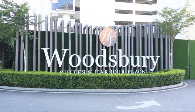 Woodsbury Suites 71016 Butterworth