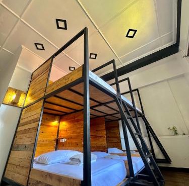 Yellow Umbrella Hostels