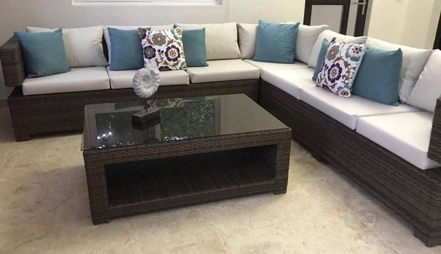 You, your buddy and 2 chicas in a guest-friendly villa with private pool/jacuzzi in Sosúa