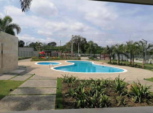 Your Space piscina, parque infantil, 3 habitaciones , Res Breezes Santiago in Santiago de los Caballeros