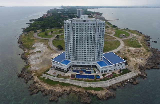 Arterra H: OceanFront, fast WiFi, NFlix, kitchen