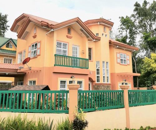 Charming Tagaytay Vacation Home