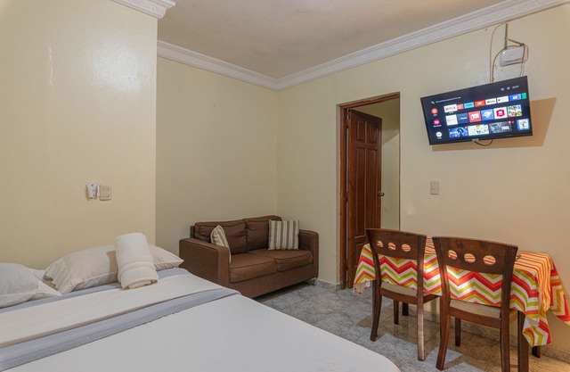 Double Room Near SDQ Airport Fast Wi-Fi & Free Parking in Santo Domingo Este