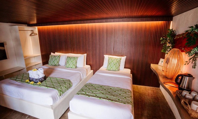Porac Villa | 100 m² Villa ∙ 6 bedrooms ∙ 24 guests