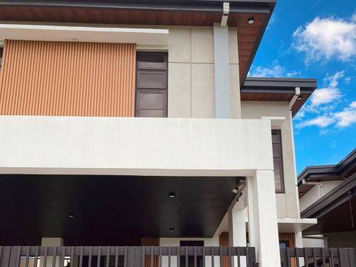 Angeles City House | 120 m² House ∙ 4 bedrooms ∙ 12 guests