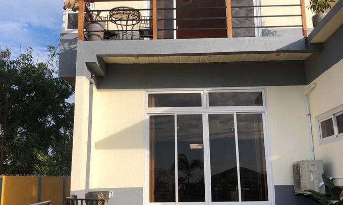 Bacnotan House | 190 m² House ∙ 2 bedrooms ∙ 6 guests