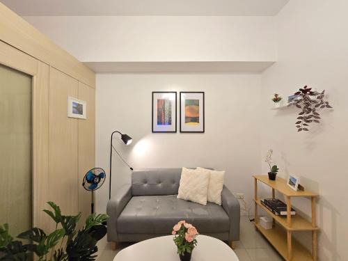 Barangka Ilaya Hotel | 1BR Condotel with Balcony at SM Light Residences #LT12