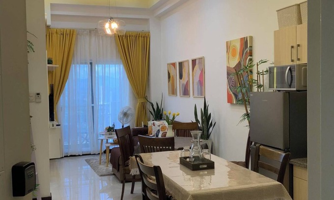 Marikina House | 2-Bedroom Unit in Pasig near BGC , Makati & Ortigas with a Breathtaking View