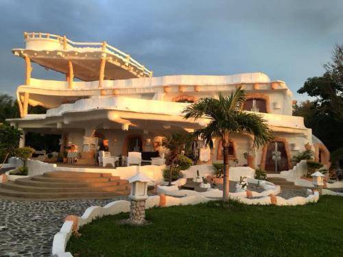 Torrijos Villa | 200 m² Villa ∙ 2 bedrooms ∙ 13 guests