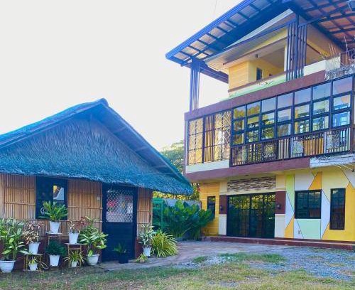Alaminos House | 299 m² House ∙ 4 bedrooms ∙ 20 guests