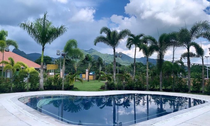 Lipa Hotel | 3 Peaks Resort & Boutique Hotel