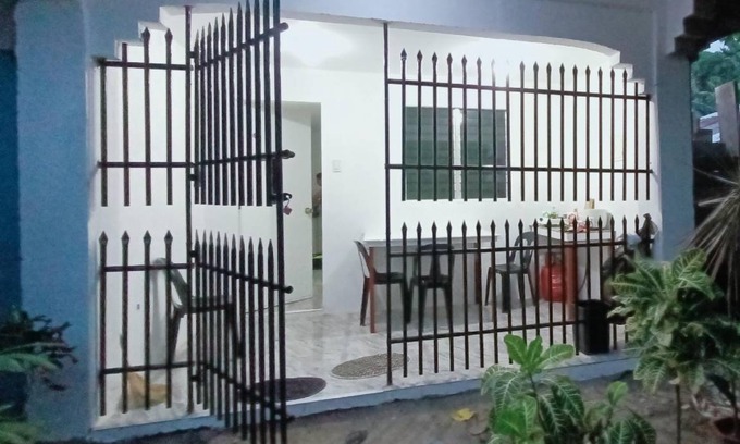 Daanbantayan House | 30 m² Bungalow ∙ 1 bedroom ∙ 4 guests