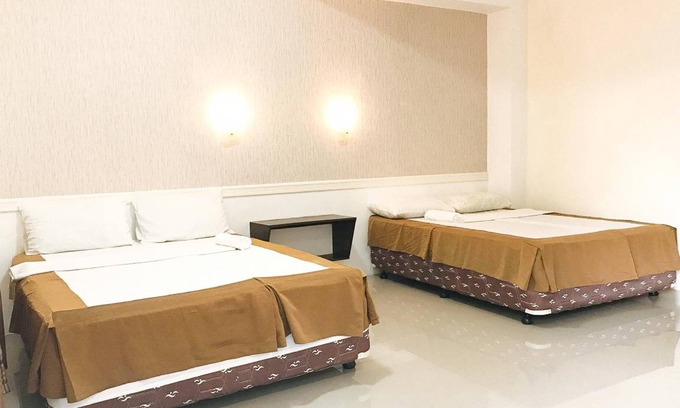 Bantayan Island Hotel | 30 m² Hotel ∙ 6 guests