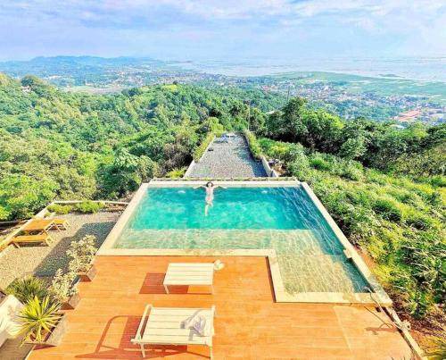Binangonan Villa | 300 m² Villa ∙ 2 bedrooms ∙ 16 guests