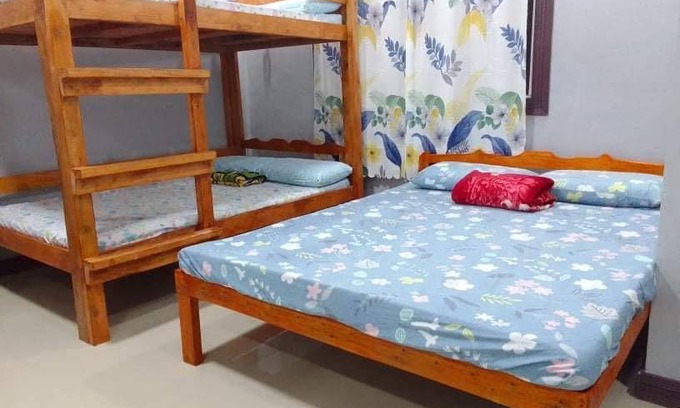 Nabunturan House | 40 m² Bungalow ∙ 1 bedroom ∙ 6 guests