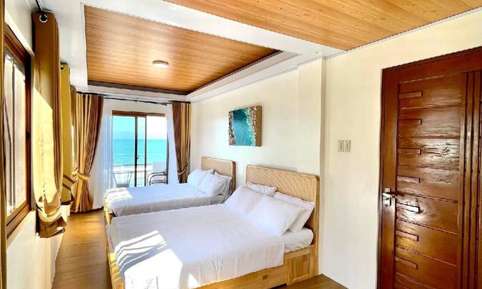 Pangasinan Province House | 400 m² House ∙ 5 bedrooms ∙ 20 guests