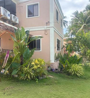Pilar House | 5 Bedrooms Beach Retreat House