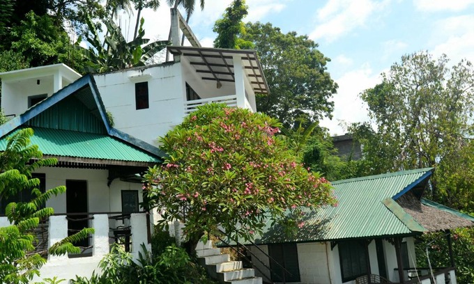 Puerto Galera Hotel | 60 m² Hotel ∙ 8 guests