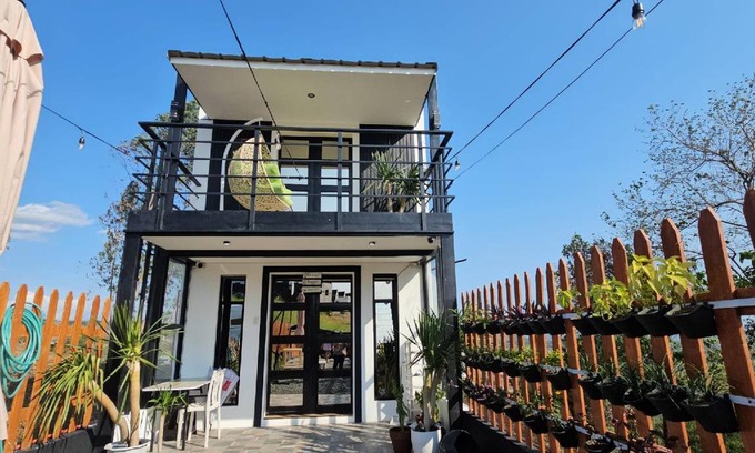 Angono House | 60 m² House ∙ 1 bedroom ∙ 4 guests